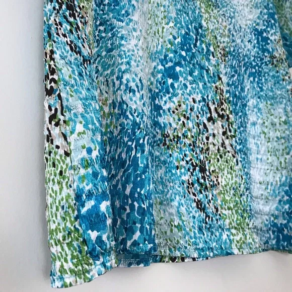 Belissimo • Crinkle Pleated Watercolor Dots Top - Picture 3 of 9